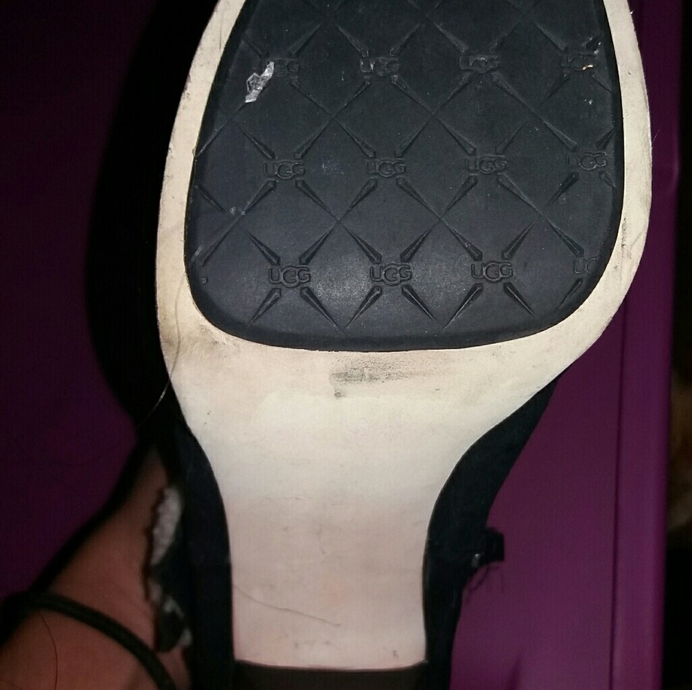 Boots - Picture 2 of 3